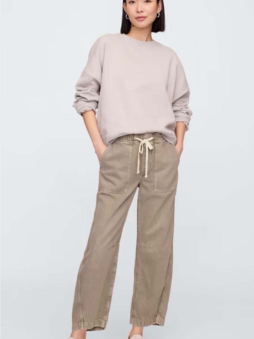 GAP Mid-Rise Soft Pull on Barrel Jeans